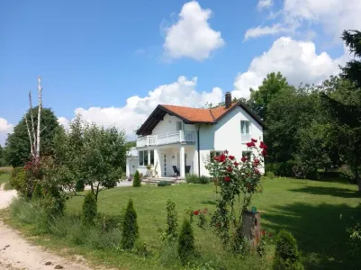 Къща За продажба 72250 Vitez BA