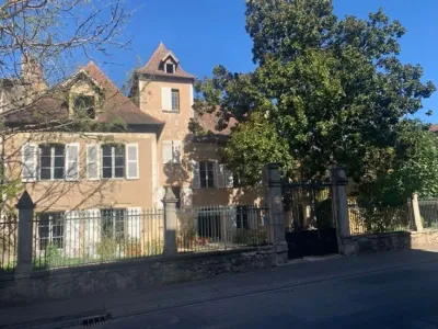 Имение За продажба 46400 SAINT-CERE FR