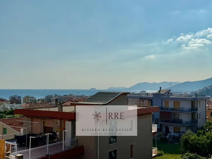 Апартамент За продажба - 17027 Pietra Ligure IT Image 3