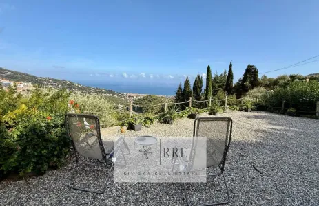 Вила За продажба 17021 ALASSIO IT